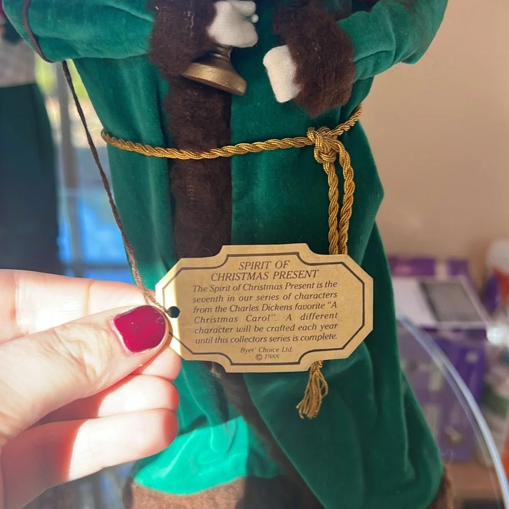 Byer’s Caroler Ghost of Christmas Present - Picture 3 of 5